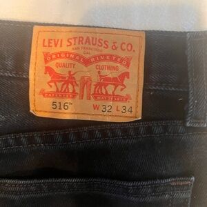 Levi’s 516 straight jeans, 32x34, never been worn